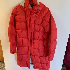 LIKE NEW NORTH FACE PARKA
